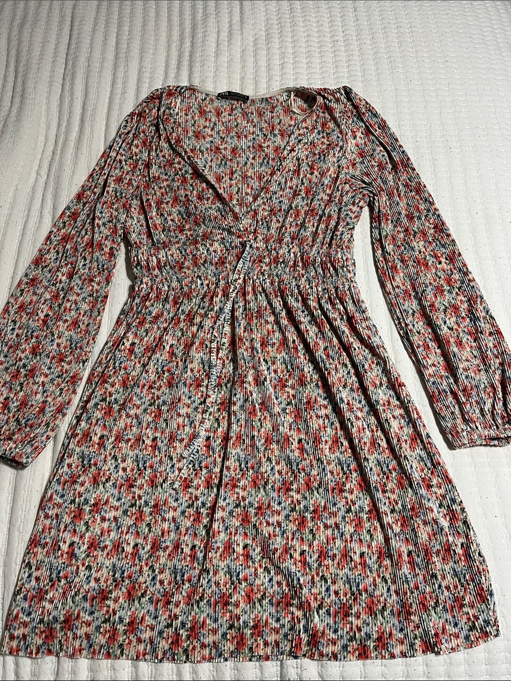Zara Red and Cream Floral Long-Sleeve Tie-Waist Dress